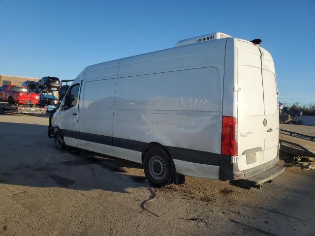 W1W40CHY3MT052132 - 2021 MERCEDES-BENZ SPRINTER 2500 WHITE photo 2