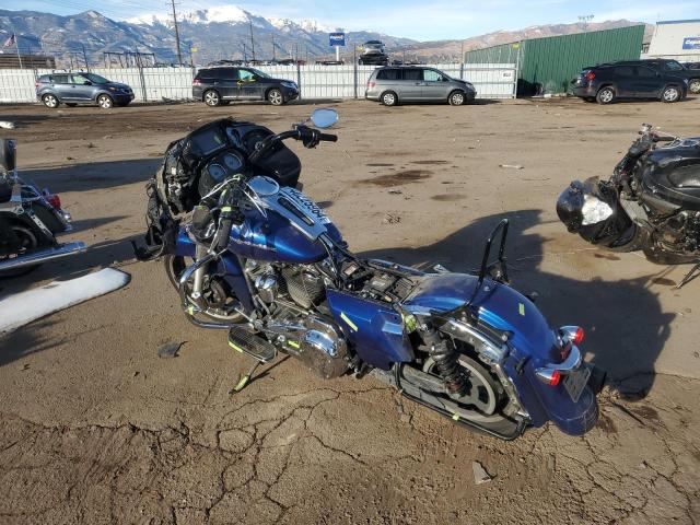 1HD1KTC11HB684012 - 2017 HARLEY-DAVIDSON FLTRXS ROAD GLIDE SPECIAL BLUE photo 3