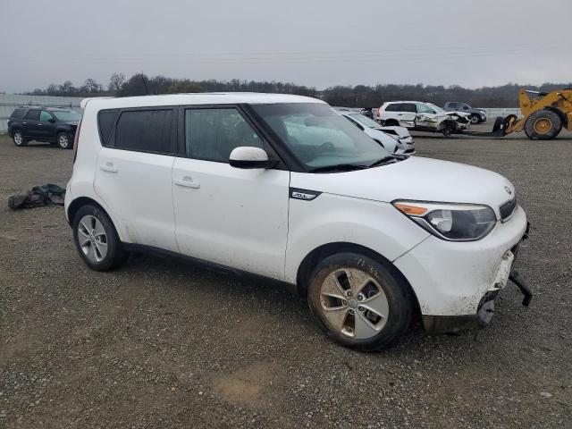 KNDJN2A20F7180484 - 2015 KIA SOUL WHITE photo 4