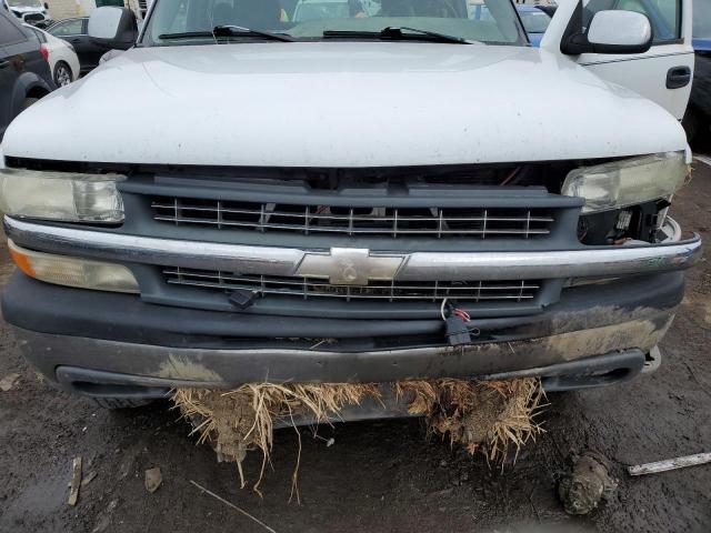 1GCGK24U3YE207286 - 2000 CHEVROLET SILVERADO K2500 WHITE photo 11