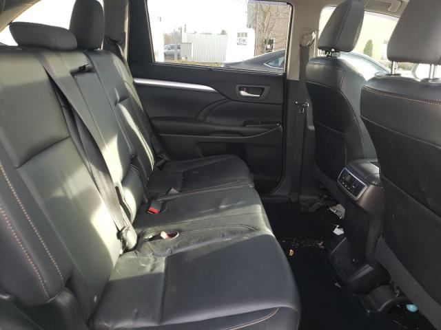 5TDJKRFH1FS120010 - 2015 TOYOTA HIGHLANDER XLE შავი ფოტო 11