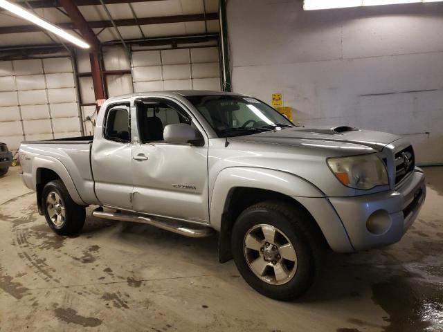5TEUU42N85Z061240 - 2005 TOYOTA TACOMA ACCESS CAB SILVER photo 4