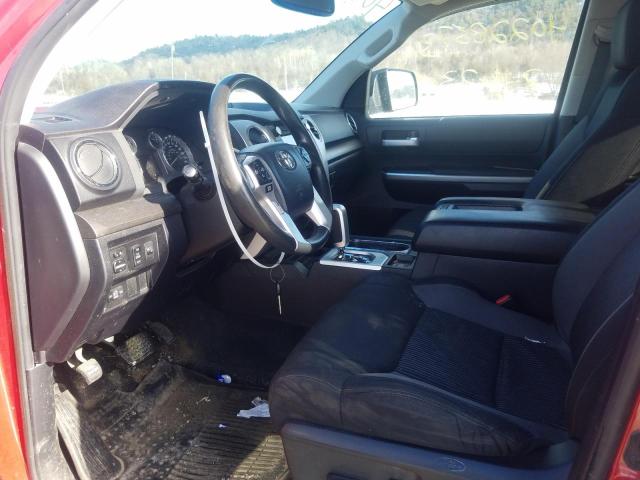 5TFUY5F11HX622097 - 2017 TOYOTA TUNDRA DOUBLE CAB SR/SR5 RED photo 7