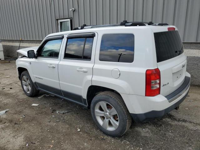 1C4NJRCBXCD633669 - 2012 JEEP PATRIOT LIMITED WHITE photo 2