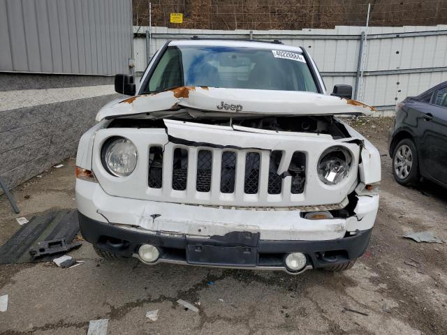 1C4NJRCBXCD633669 - 2012 JEEP PATRIOT LIMITED WHITE photo 5