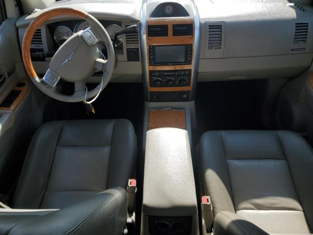 1A8HW58T69F701660 - 2009 CHRYSLER ASPEN LIMITED 金色 照片 8