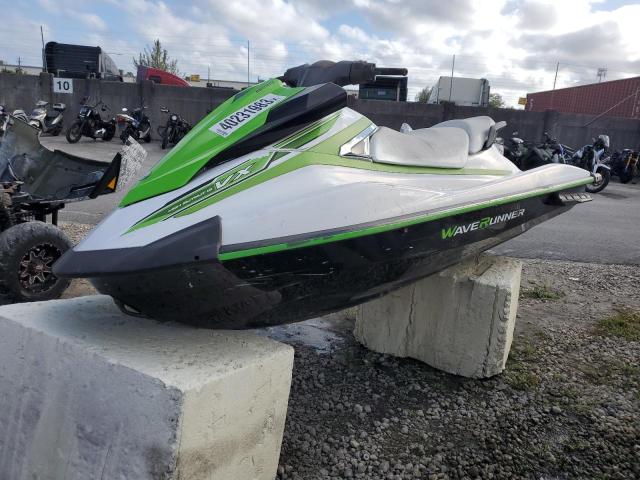 YAMA2491D818 - 2018 YAMAHA VXDELUXE WHITE photo 2