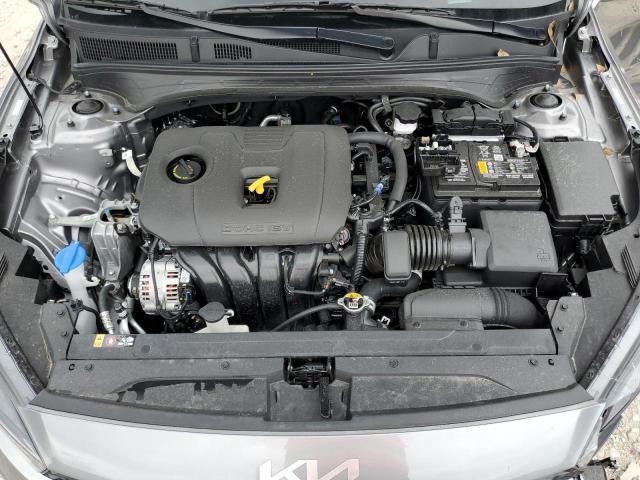 3KPF24AD7PE690506 - 2023 KIA FORTE LX GRAY photo 11