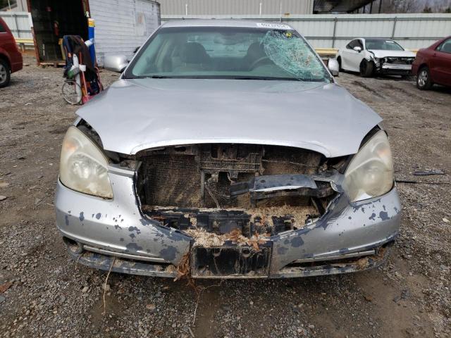 1G4HC5EM0BU106118 - 2011 BUICK LUCERNE CXL SILVER photo 5