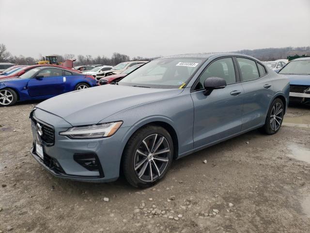 7JRL12TZ3NG162480 - 2022 VOLVO S60 B5 MOMENTUM GRAY photo 1