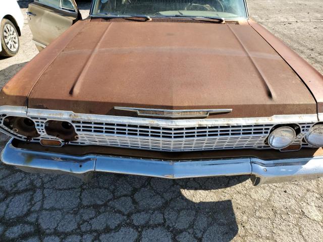 31869K107240 - 1963 CHEVROLET IMPALA GOLD photo 11