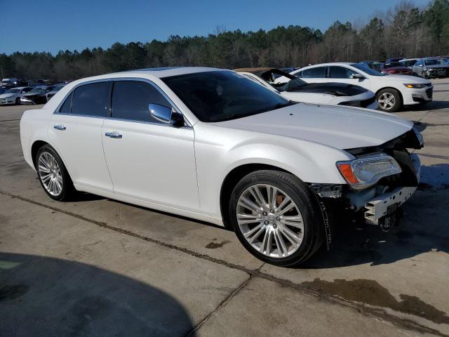 2C3CCAEG2EH355064 - 2014 CHRYSLER 300C WHITE photo 4