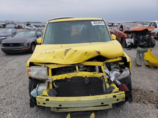 JTLKT324254016190 - 2005 TOYOTA SCION XB Gelb Foto 5