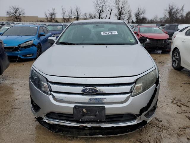 3FAHP0HA7AR430935 - 2010 FORD FUSION SE SILVER photo 5