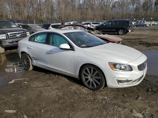 LYV402TK0HB133950 - 2017 VOLVO S60 PREMIER WHITE photo 4