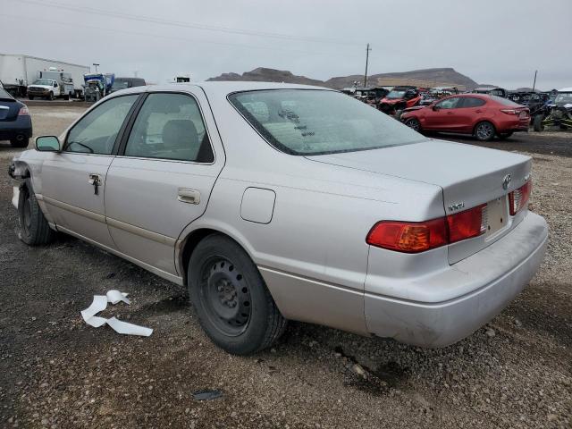 4T1BG22K11U095950 - 2001 TOYOTA CAMRY CE SILVER photo 2