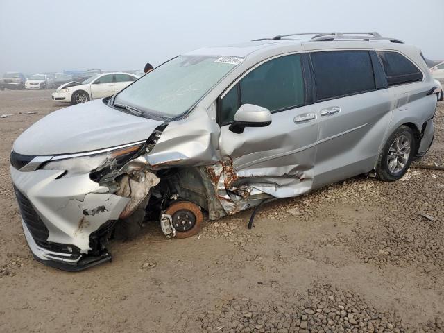 5TDJRKEC1NS087050 - 2022 TOYOTA SIENNA XLE SILVER photo 1