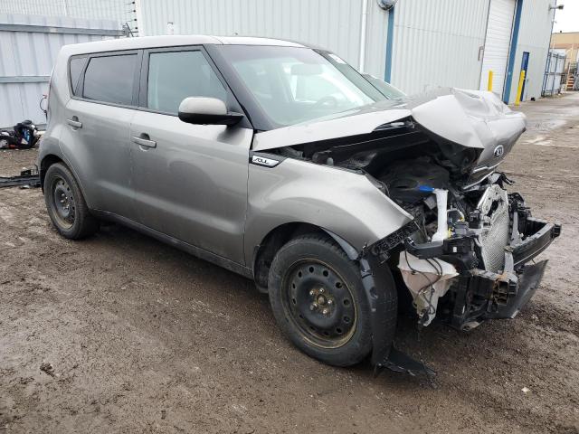 KNDJP3A58J7550082 - 2018 KIA SOUL + GRAY photo 4