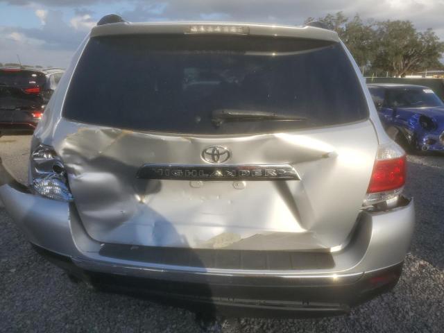 5TDZA3EHXDS046314 - 2013 TOYOTA HIGHLANDER BASE SILVER photo 6