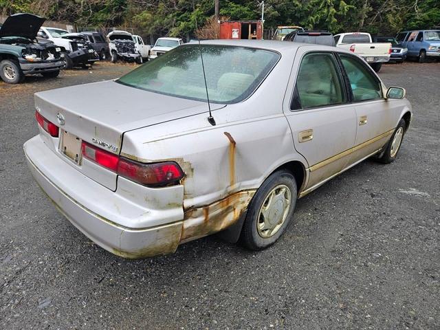 4T1BG22K4WU380424 - 1998 TOYOTA CAMRY CE BEIGE photo 2