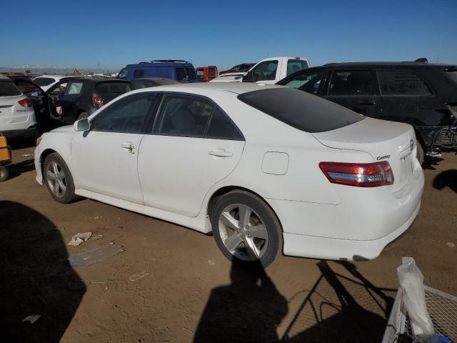 4T1BF3EK1AU561669 - 2010 TOYOTA CAMRY BASE WHITE photo 2