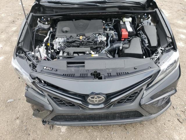 4T1T11AK8RU877871 - 2024 TOYOTA CAMRY SE NIGHT SHADE BLACK photo 11