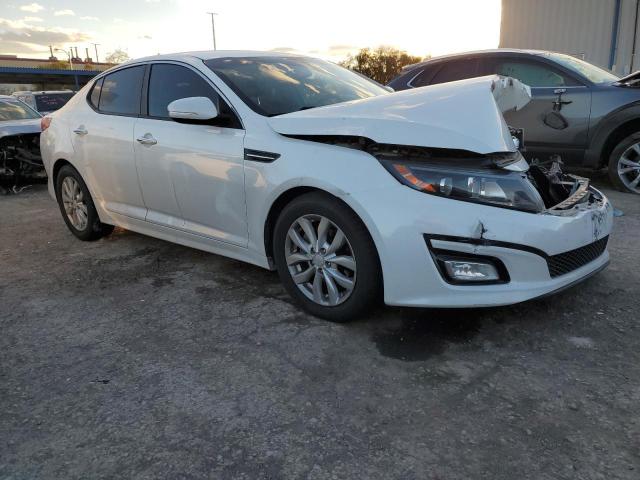 5XXGN4A76FG490602 - 2015 KIA OPTIMA EX WHITE photo 4