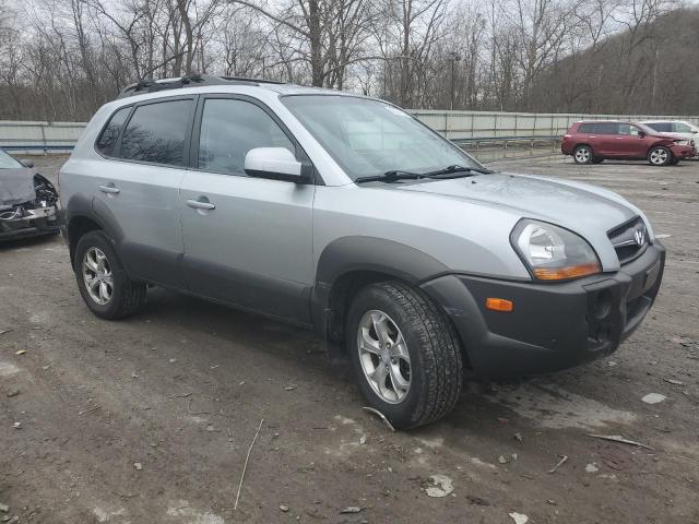 KM8JN72D89U932785 - 2009 HYUNDAI TUCSON SE SILVER photo 4