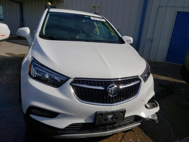 KL4CJ1SB0JB534923 - 2018 BUICK ENCORE SPORT TOURING WHITE photo 5