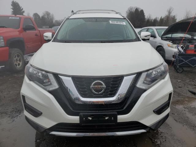 KNMAT2MV9JP540341 - 2018 NISSAN ROGUE S WHITE photo 5