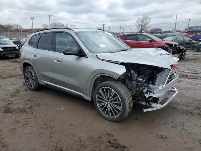 WBX73EF07P5X16694 - 2023 BMW X1 XDRIVE28I SILVER photo 4