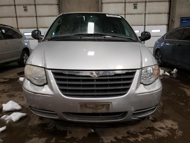 2A4GP54L66R717927 - 2006 CHRYSLER TOWN & COU TOURING Gümüş foto 5