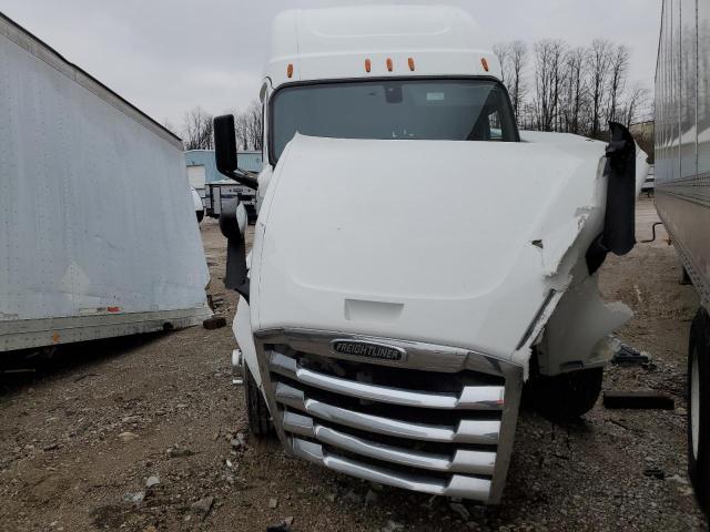 1FUJHHDR4LLLL1339 - 2020 FREIGHTLINER CASCADIA 1 WHITE photo 2