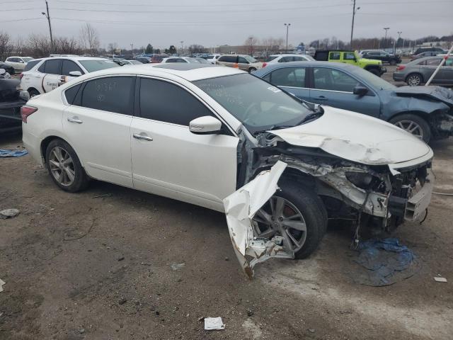 1N4AL3AP3EC101361 - 2014 NISSAN ALTIMA 2.5 WHITE photo 4