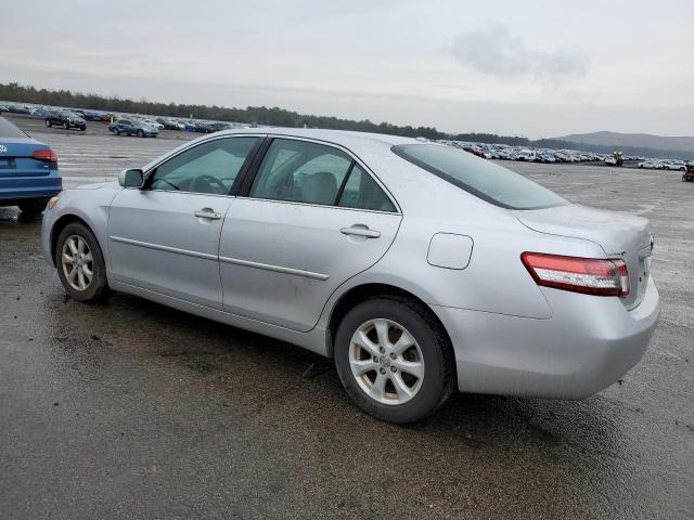 4T4BF3EK4BR196783 - 2011 TOYOTA CAMRY BASE SILVER photo 2