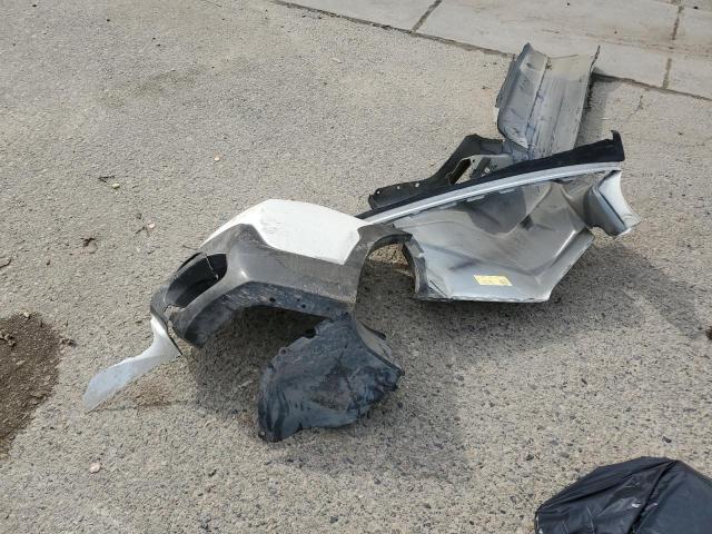 JF2GTADC2JH292772 - 2018 SUBARU CROSSTREK PREMIUM 白色 照片 12