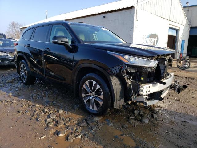 5TDGZRBH9LS046651 - 2020 TOYOTA HIGHLANDER XLE BLACK photo 4