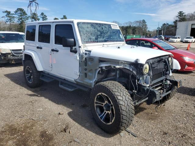 1C4HJWEG8HL723419 - 2017 JEEP WRANGLER U SAHARA WHITE photo 4