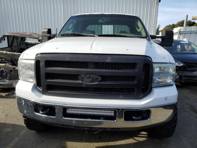 1FTWW31P56ED03227 - 2006 FORD F350 SRW S WHITE photo 5