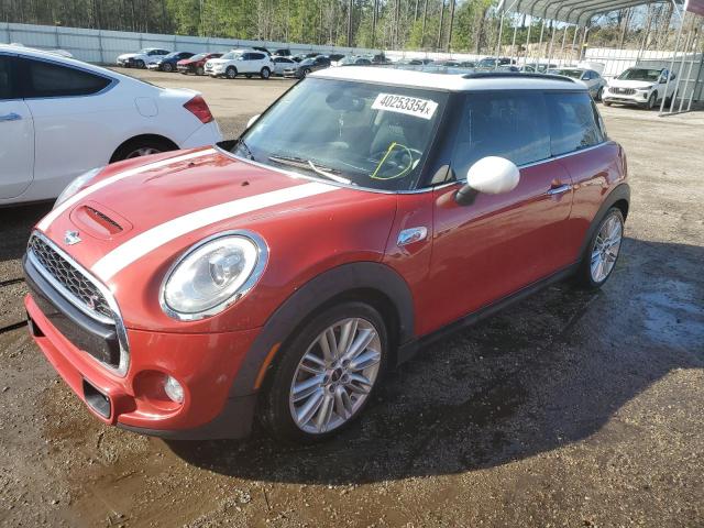 WMWXP7C57G2A44389 - 2016 MINI COOPER S RED photo 1