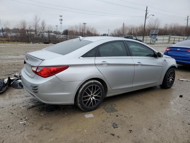 5NPEB4AC6BH153911 - 2011 HYUNDAI SONATA GLS SILVER photo 3