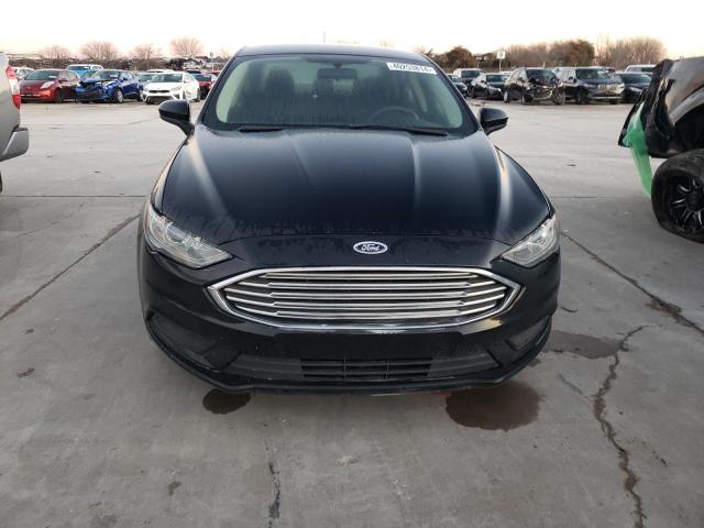 3FA6P0H76JR163458 - 2018 FORD FUSION SE BLACK photo 5