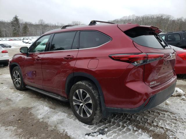 5TDGZRBH3NS577363 - 2022 TOYOTA HIGHLANDER XLE BURGUNDY photo 2