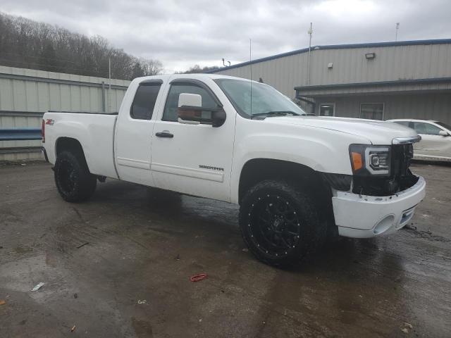 1GTSKVE33AZ238988 - 2010 GMC SIERRA K1500 SLE WHITE photo 4