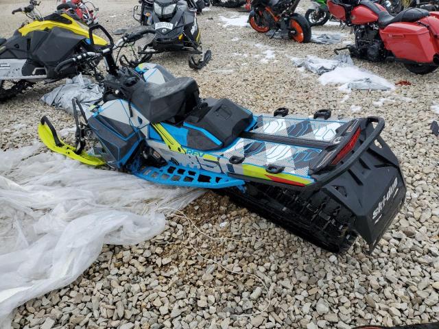 2BPSUXJG4JV000163 - 2018 SKI DOO SNOWMOBLIE TWO TONE photo 3