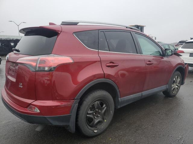 2T3BFREV4JW749610 - 2018 TOYOTA RAV4 LE RED photo 3