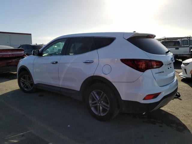 5NMZT3LB3JH070610 - 2018 HYUNDAI SANTA FE S WHITE photo 2