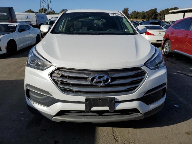 5NMZT3LB3JH070610 - 2018 HYUNDAI SANTA FE S WHITE photo 5