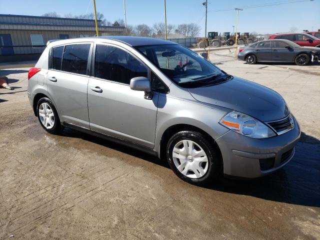 3N1BC1CP5BL388608 - 2011 NISSAN VERSA S GRAY photo 4