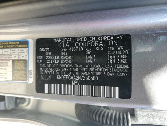 KNDEPCAA2N7250560 - 2022 KIA SELTOS LX SILVER photo 13